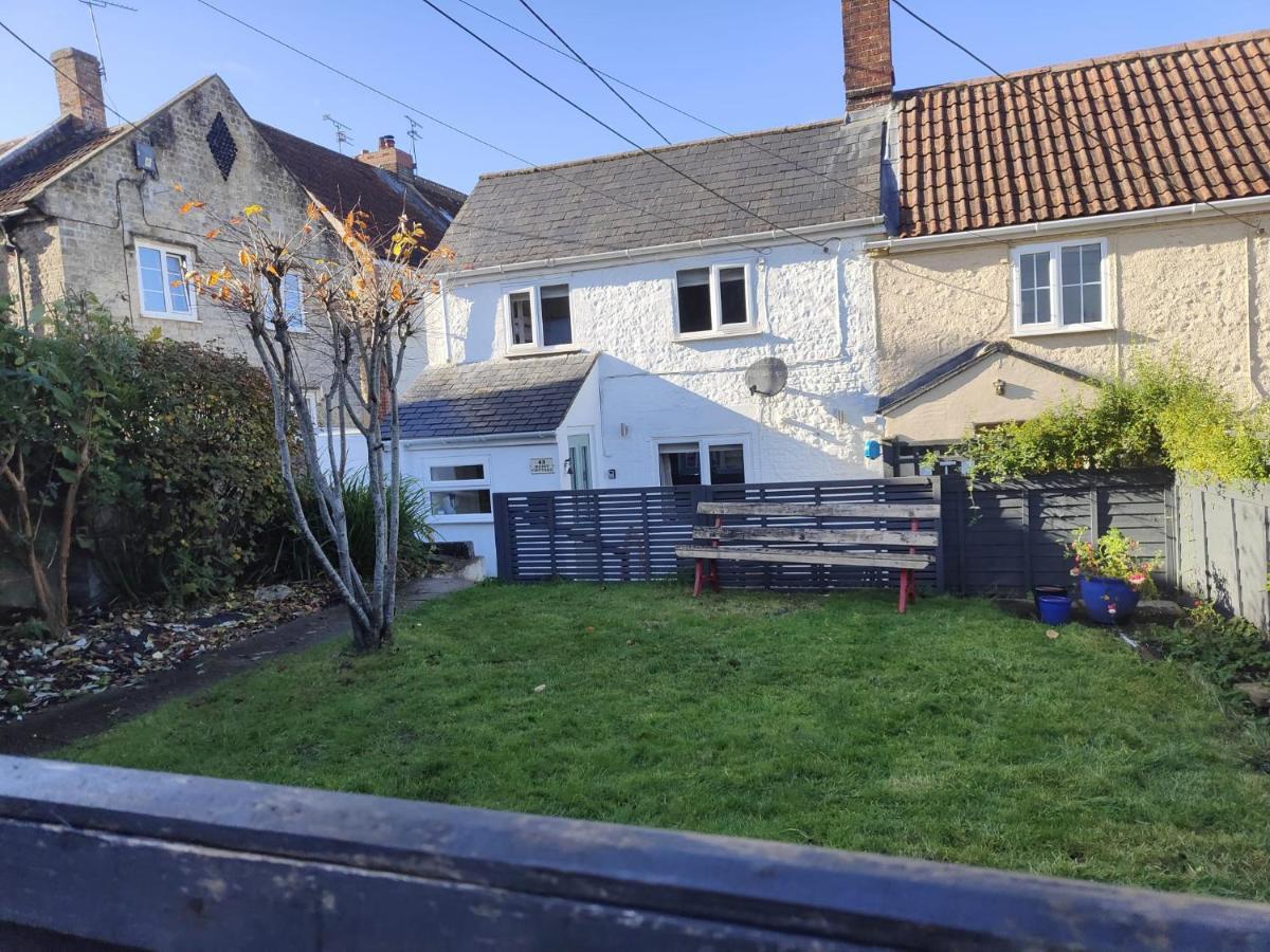 Daisy Cottage Warminster Exterior photo